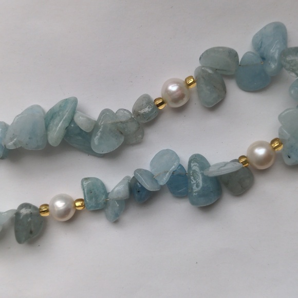 Genuine Aqua & pearl necklace.  New Handcrafted. 18 ". Gold accents - Picture 5 of 8